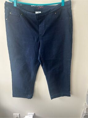 Santana Jeans Women’s Dark Blue Capris